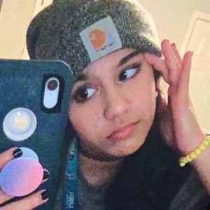 Meet your Posher, Bella